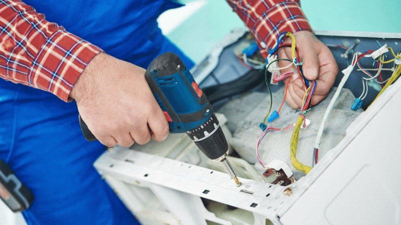 Alaşehir Whirlpool Whirlpool çamaşır makinesi kart tamiri – Su almama arızası orijinal parça ile giderildi. - Teknik servis örneği